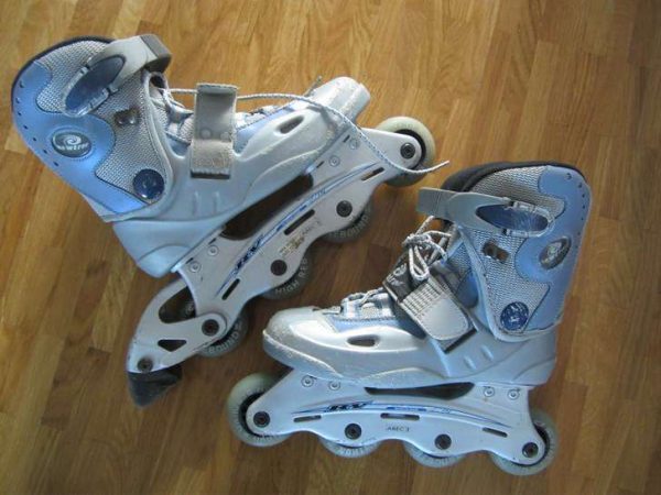 Rollers inline Newtron (pointure 33) d'occasion
