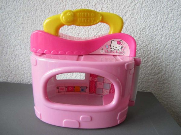 Maison avec poignée de transport Hello Kitty