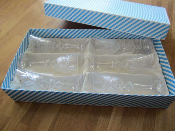 Lot de 6 verres à pied Mirea crystal dans carton