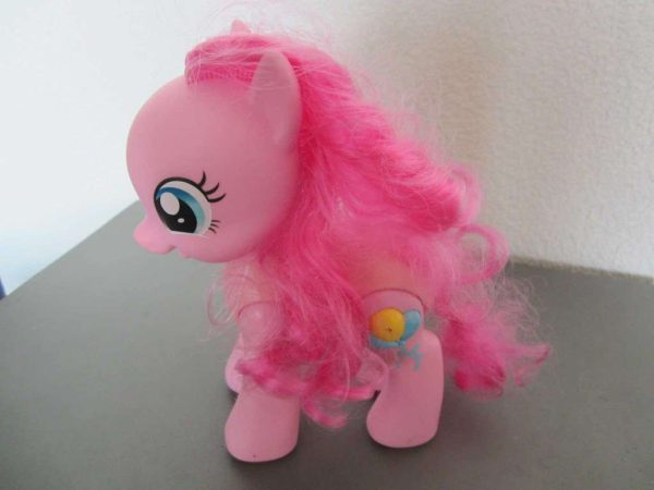 Pinkie Pie Little Poney - figurine qui marche et parle