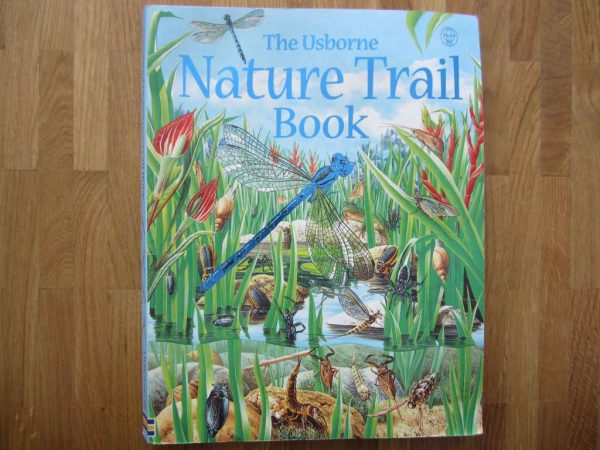 The Usborne Nature Trail Book - 194 pages (livre d'occasion)