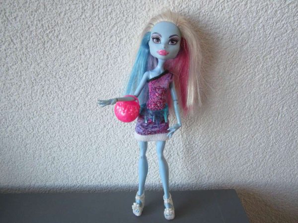 Poupée barbie Monster High, env. 28 cm (d'occasion)