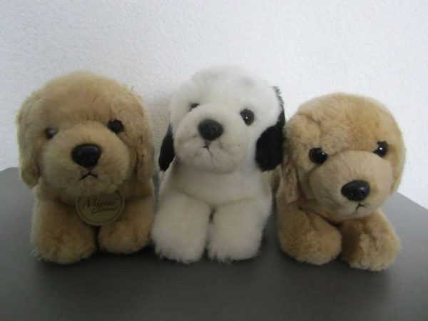 Lot de 3 petits chiens (env. 20 cm)