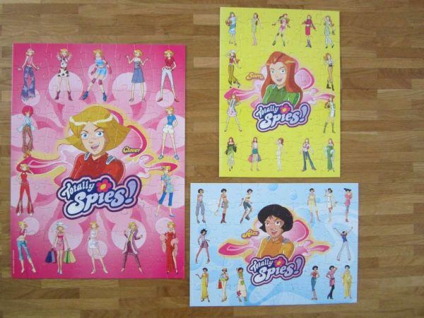 Lot de 3 puzzles Totally Spies ! (2 x 60 pces + 100 pces)