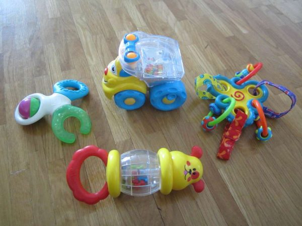 Voiture FisherPrice à billes + divers jouets bébé