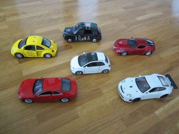 Lot de 6 voitures 1/32 d'occasion