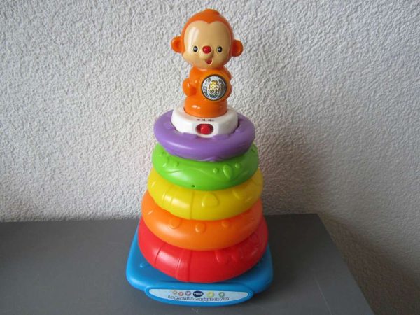 Jouet bébé "La pyramide magique de Noé" vtech