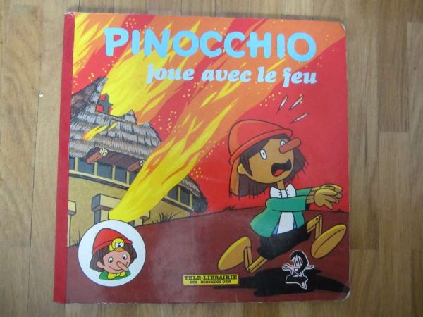 Livre "Pinocchio joue avec le feu" (d'occasion)