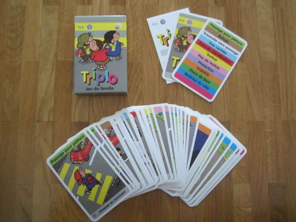 Jeu de carte famille "Triplo" tcs (en très bon état)