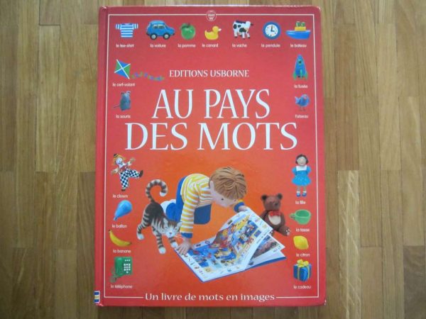 Livre "Au pays des mots" Editions Usborne