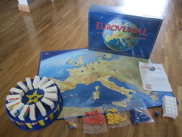 Jeu en anglais "EUROVERSAL" (en bon état)