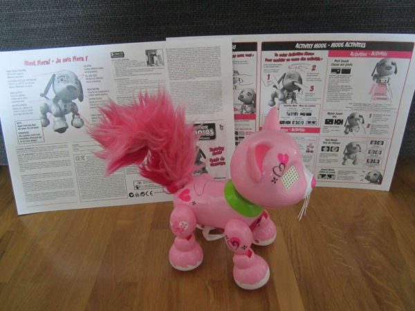 Zoomer Zuppies : Zoomer ROBOT Meowzy Arista