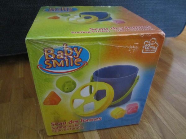 Seau des formes "Baby Smile" (+ 12 mois) neuf, emballé