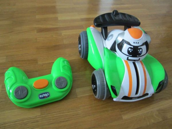 Robot & voiture RC transformable "Chicco"