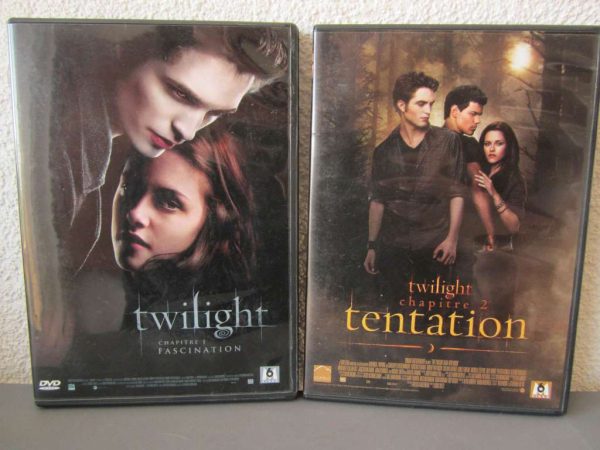 Lot de 2 DVD Twilight chapitre 1 Fascination et 2 Tentation