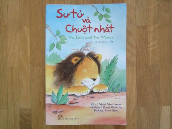 Livre en vietnamien : "Su tu va Chuot nhat"
