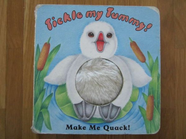 Livre en anglais cartonné "Tickle my Tummy !" (d'occasion)