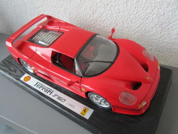 Ferrari F50 (1995) "Maisto" rouge - échelle 1:18 (bon état)