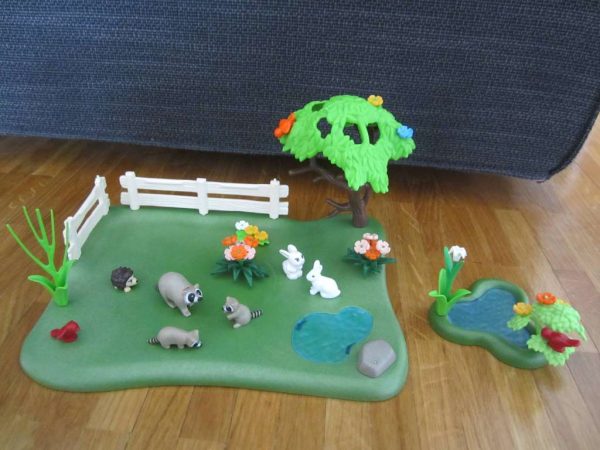 PLAYMOBIL décor extérieur avec animaux de la forêt