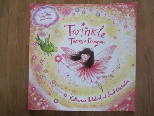 Livre en anglais : Twinkle Tames a Dragon (en bon état)