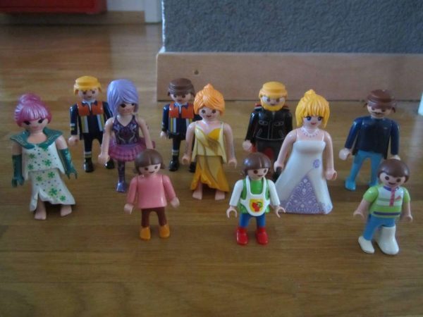 Lot de 11 personnages Playmobil : selon photo