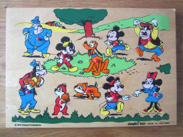 Puzzle à encastrement en bois Walt Disney, simplex toys