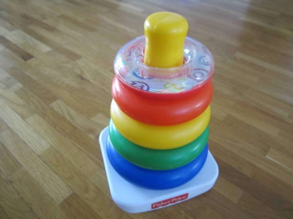 Jouet 1er âge : pyramide Fisher-Price (d'occasion)