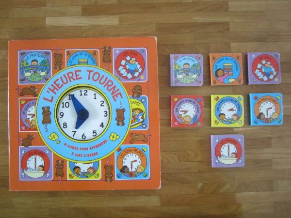 Coffet L'heure tourne (7 petits livre cartonnés) d'occasion