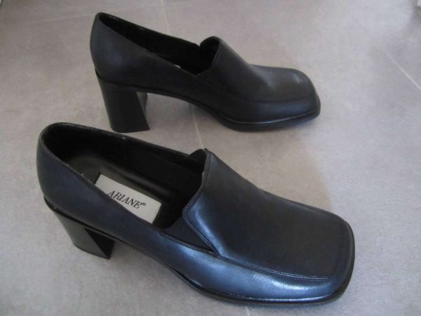 Chaussures femme noires, pointure 39 (neuves)