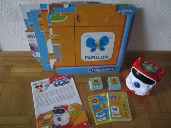 DOC Robot éducatif parlant programmable Clementoni