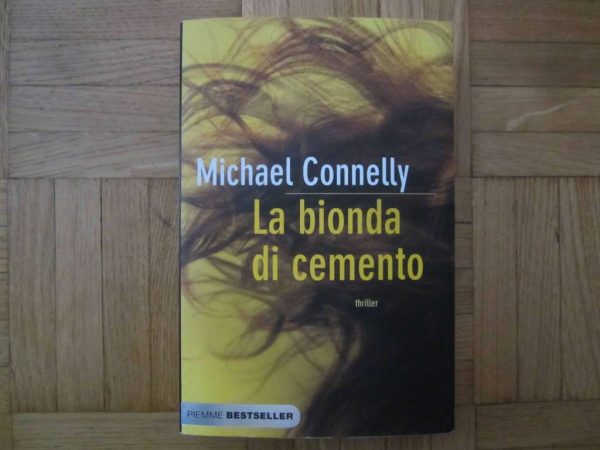 Livre en italien : La bionda di cemento, Michael Connelly