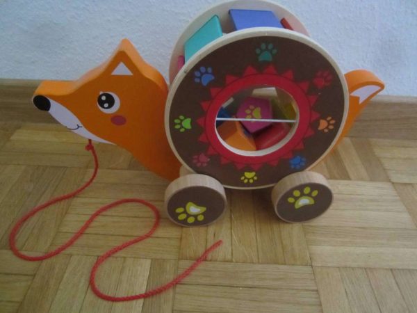 Jouet en bois à tirer : renard avec jeu de formes en bois