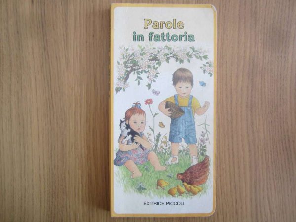 Livre cartonné en italien : Parole in fattoria, Piccoli 1988