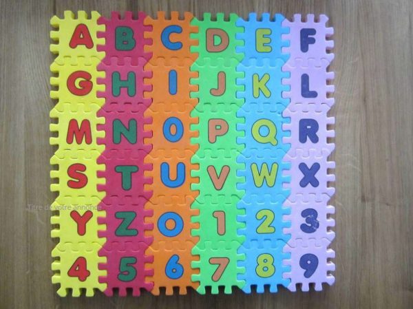 Puzzle en mousse alphabet + chiffres 0 à 9 (d'occasion).