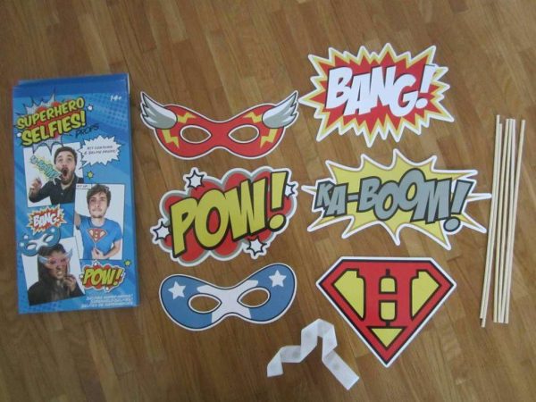 Superhero selfies Props : Kit 6 accessoires de selfie.