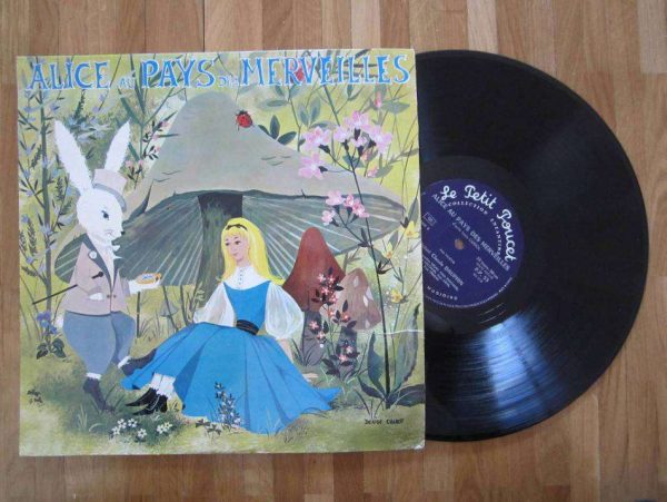 Disque vinyle 33 tours "Alice au pays des merveilles".