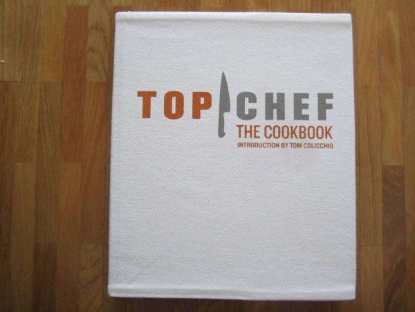Livre en anglais "Top Chef, The Cookbook" (en bon état).