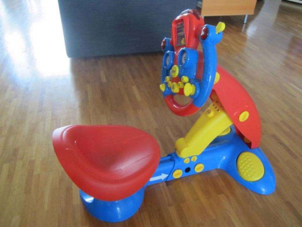 Jouet enfant : volant racing simulateur (en bon état)