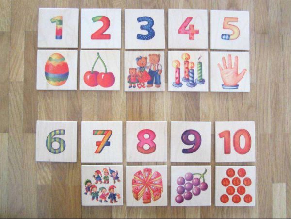 Lot de cartes en bois naturel pour apprendre à compter
