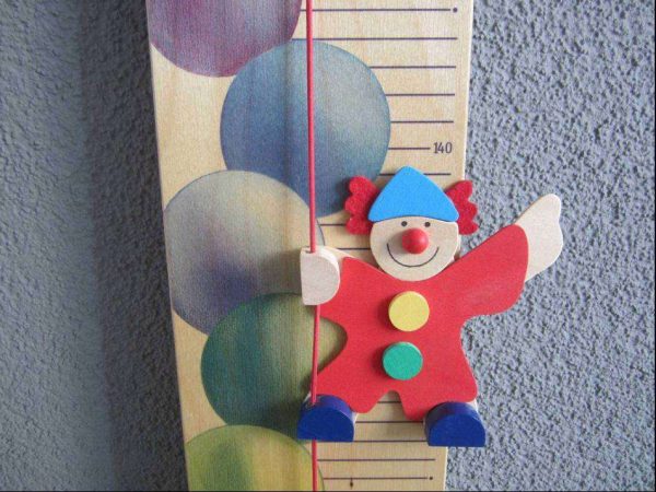 Toise en bois graduée de 80-160 cm "Selecta Spielzeug"