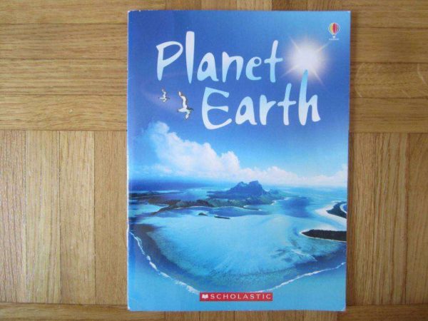 Livret en anglais Planet Earth - Scholastic.