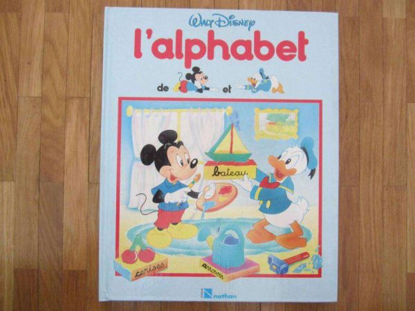 Livre ancienne édition (1987) Walt Disney l'alphabet, Nathan
