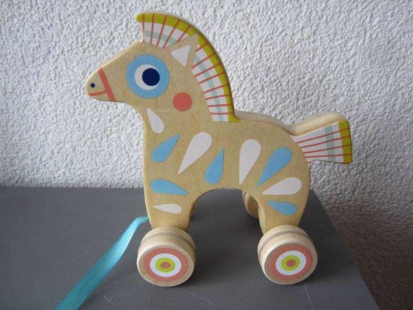 Cheval en bois à tirer BabyPull DJECO