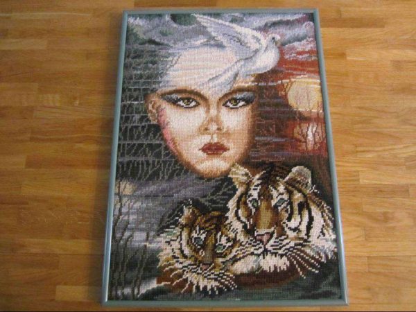 Tableau en gobelin : selon photo (dim. : environ 36 x 50 cm)