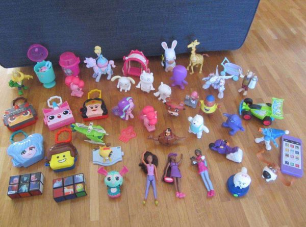 Lot 42 jouets / figurines McDonald's : selon photos