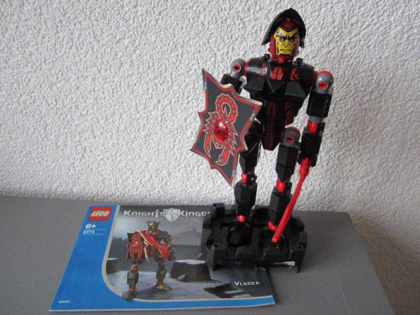 Lego Knights Kingdom : Vladek 8774 avec notice de montage