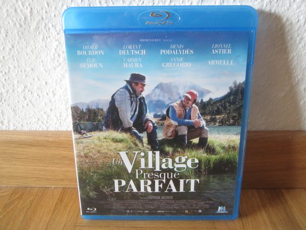 Blu-ray "Un village presque parfait", Bourdon, Sémoun, Deutsch
