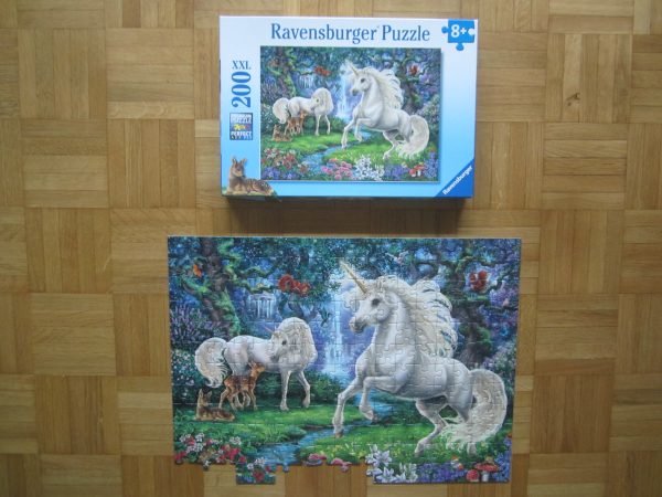 Puzzle licornes 200 XXL (petit prix, car manque 8 pces)