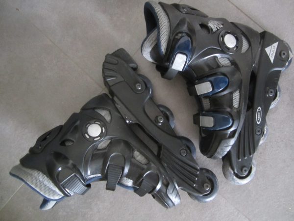 Rollers inline Mars noirs (pointure 33) d'occasion