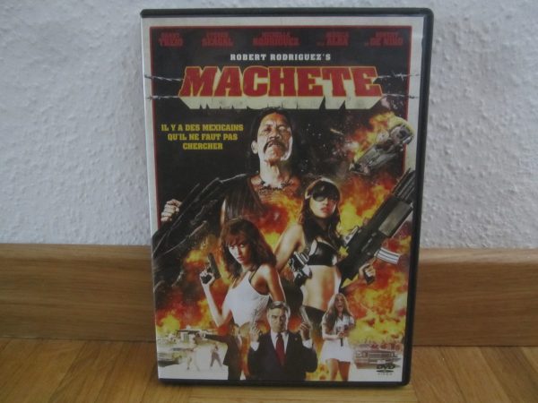 DVD Machete - Trejo, Seagal, Rodriguez, Alba, De Niro